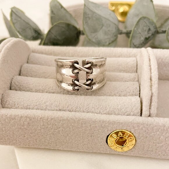 925 Sterling Silver Lace Up Ring Criss Cross Ring Modern Minimalist Ring Band - Picture 4 of 9
